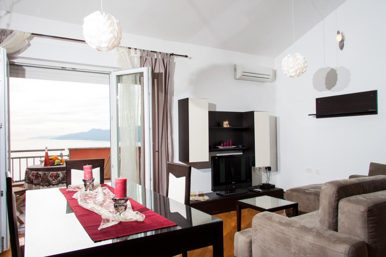 Apartments Adria Blue كاستاف الغرفة الصورة