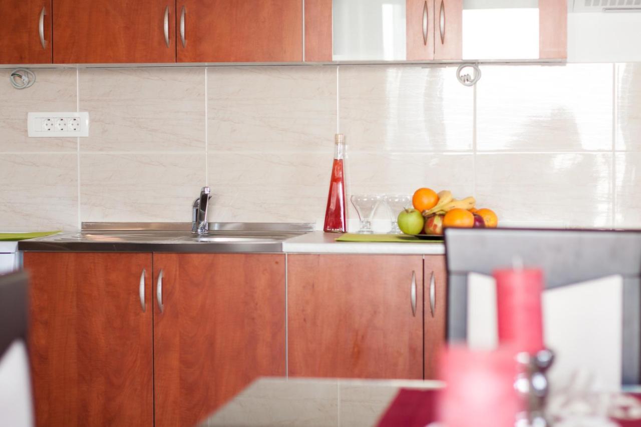 Apartments Adria Blue كاستاف الغرفة الصورة