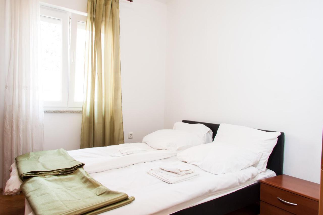 Apartments Adria Blue كاستاف الغرفة الصورة