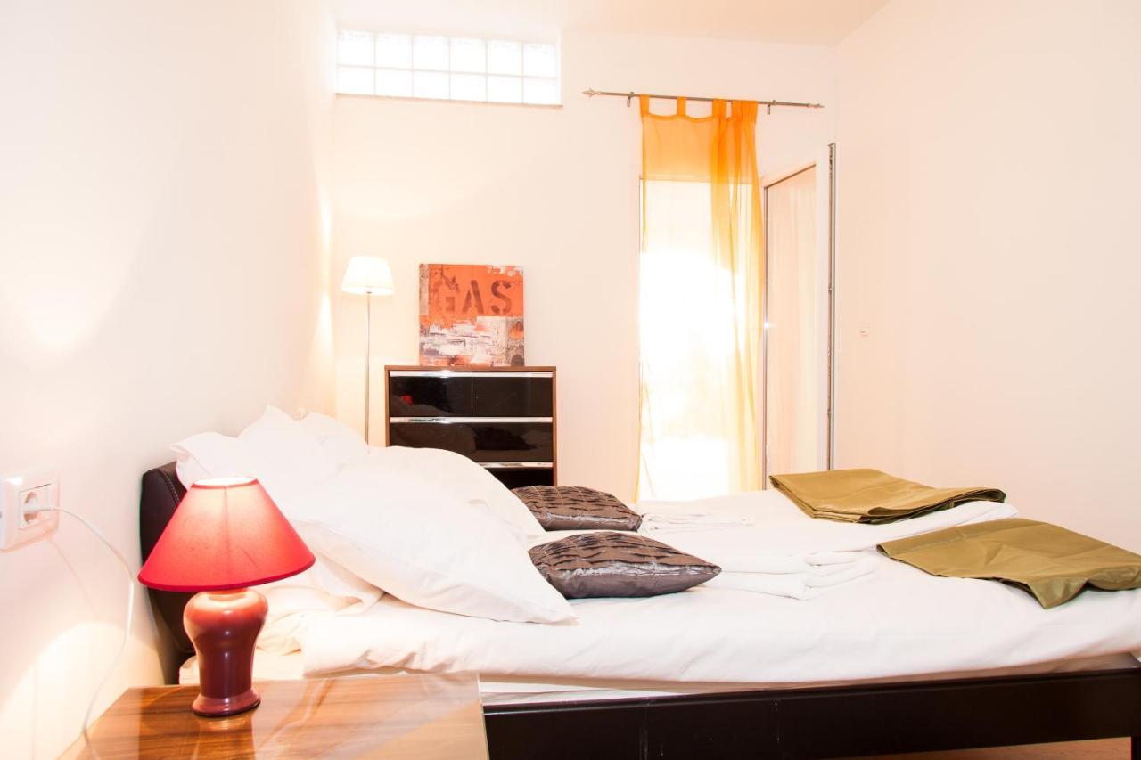Apartments Adria Blue كاستاف الغرفة الصورة