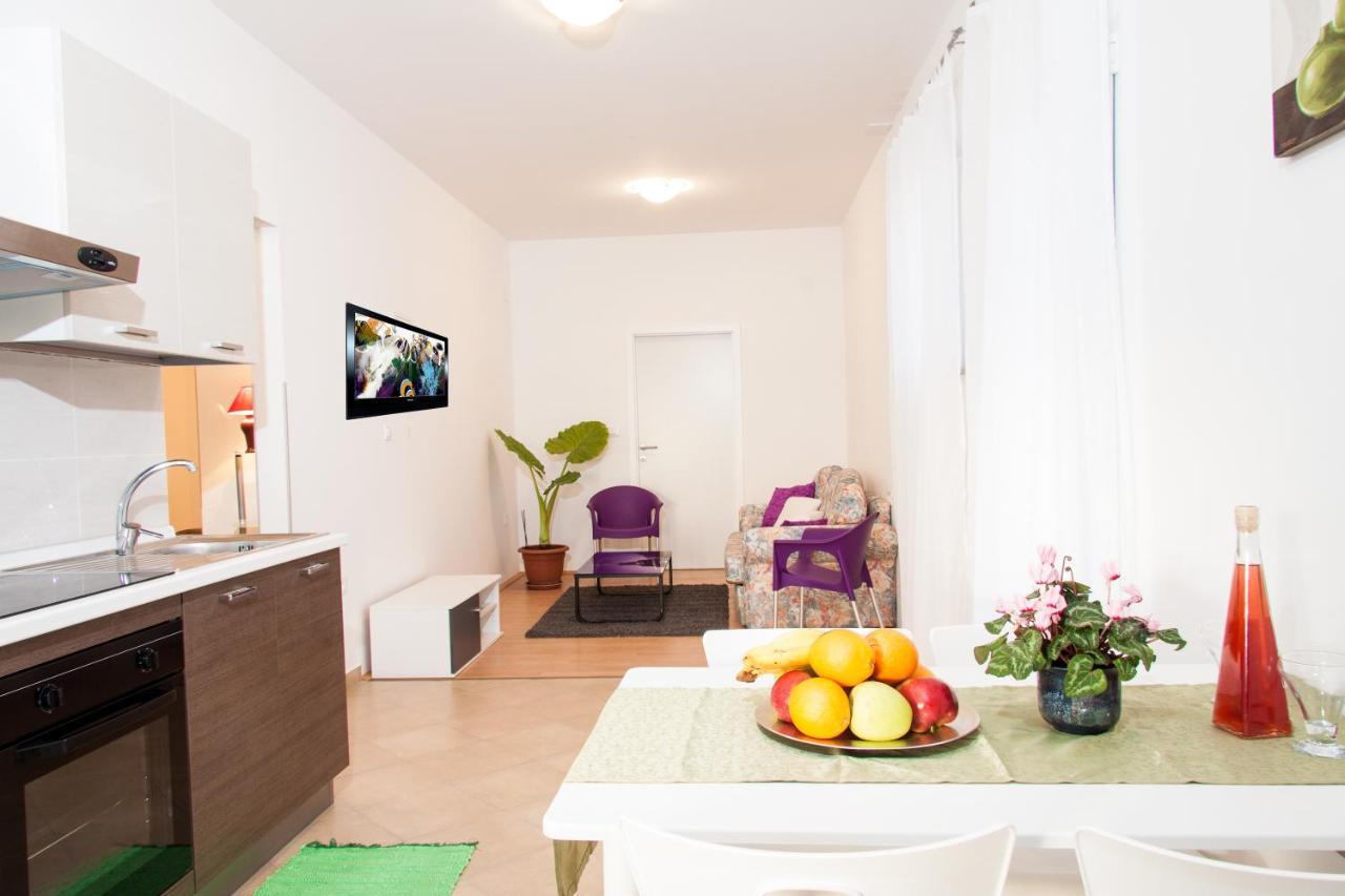 Apartments Adria Blue كاستاف الغرفة الصورة