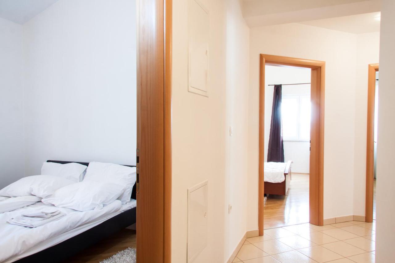 Apartments Adria Blue كاستاف الغرفة الصورة